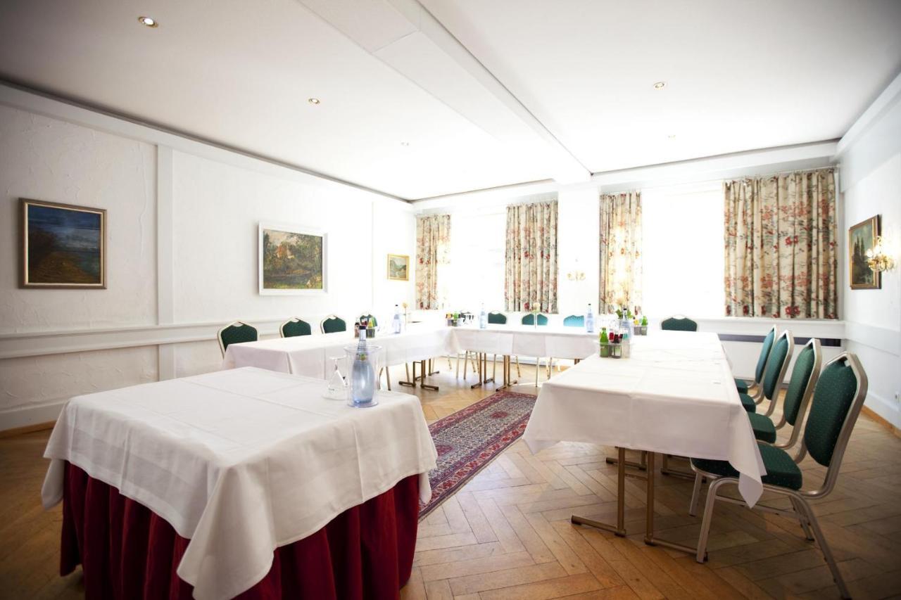 Hotel Hirsch Леонберг Екстер'єр фото